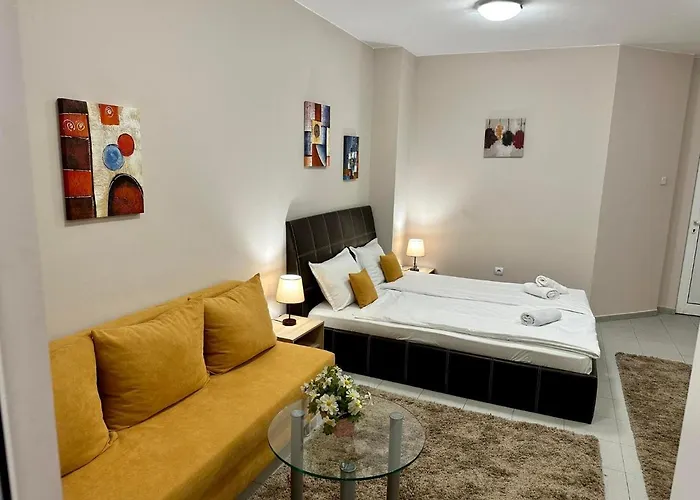 Family 3* 普罗夫迪夫