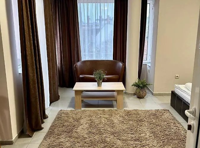 Family 3* 普罗夫迪夫