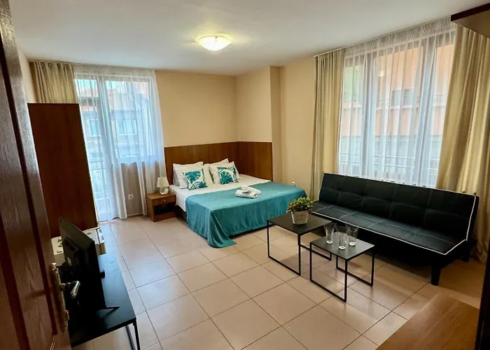 Family 3* 普罗夫迪夫